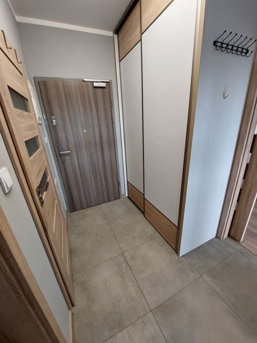 Mieszkanie dwupokojowe. Indywidualne miejsce parkingowe. Duży balkon.