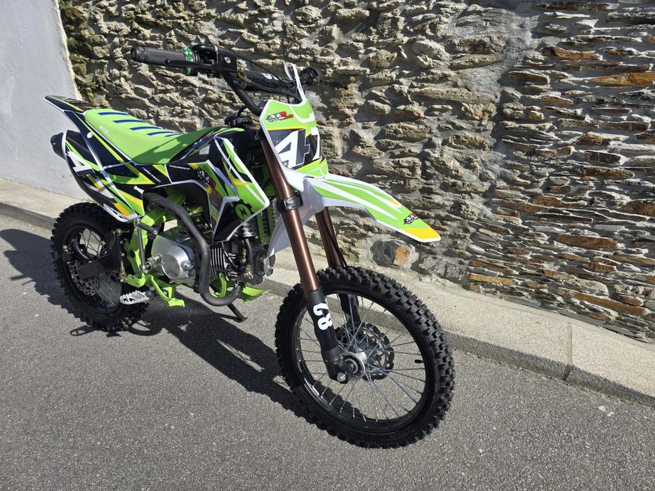 Moto cross Pit bikes 140cc novas