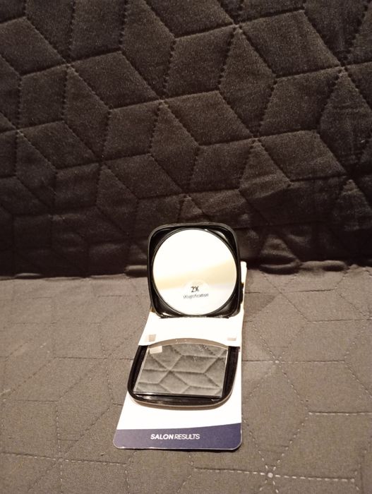 Nowe lusterko kosmetyczne składane dwustronne Killys