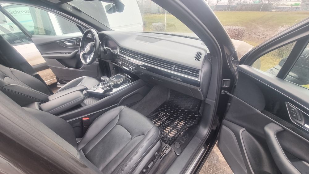 Aydi Q7 3.0 бензин