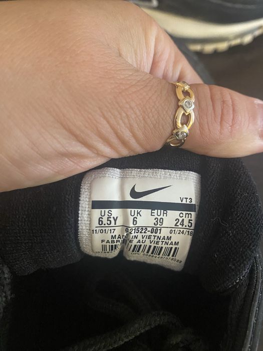 Кросівки Nike 39 р