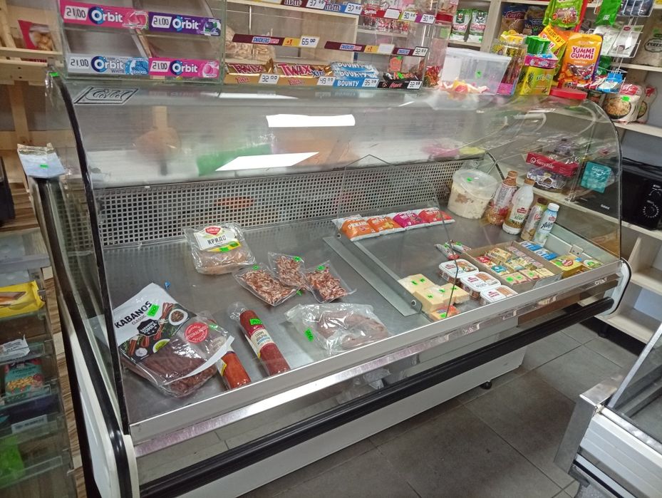 Холодильна вітрина