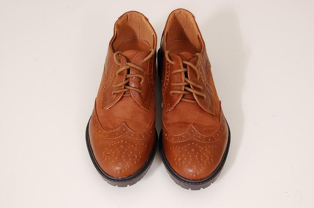 Sapatos Senhora nº 35 e nº37 NOVOS