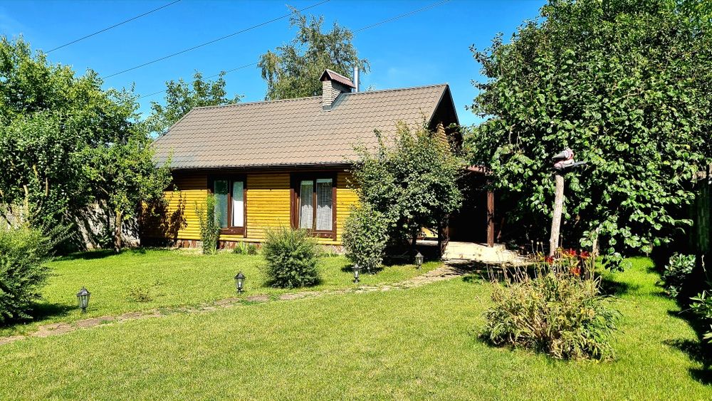 Будинок з басейном і гаражем на 2 авто