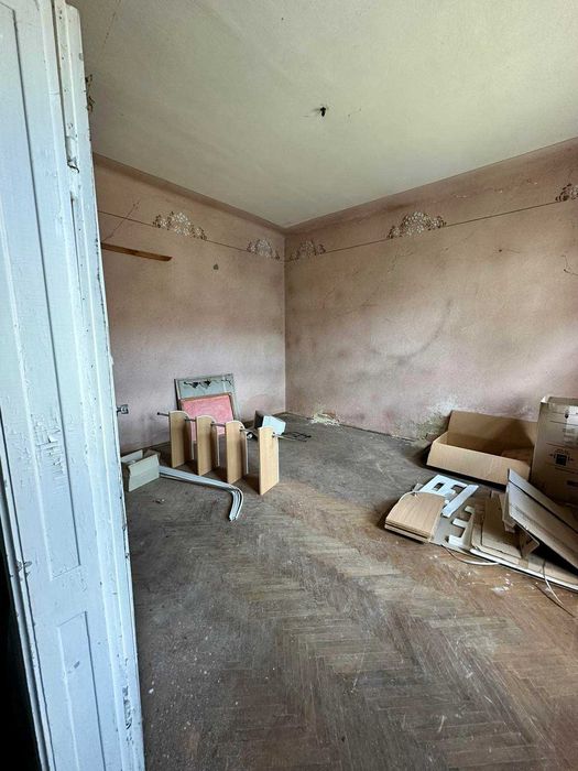 Продається напівособняк