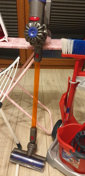 Zestaw zabawek .Miniatury viledy ,dysona ,bosha.