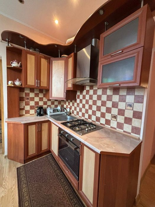 Терміново! Продам 2 кімнатну високогабаритку у м.Шептицький!