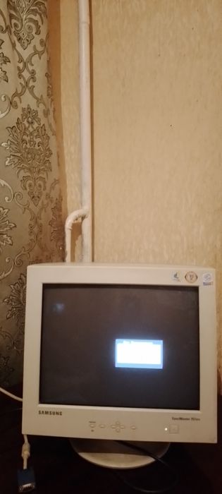 Продам рабочий монитор Samsung