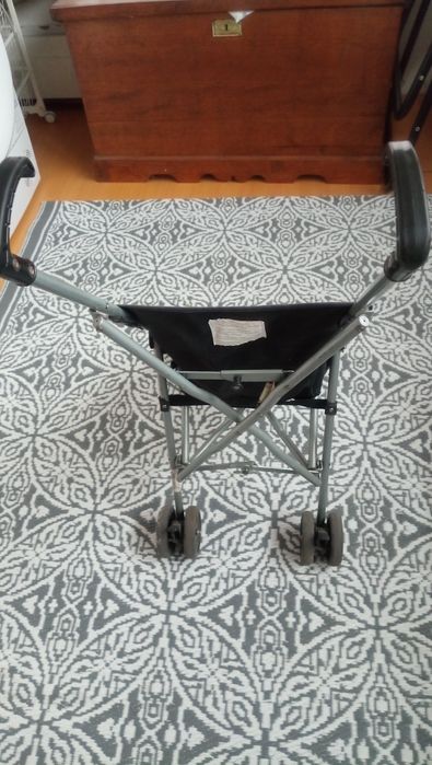 Children's stroller63825211096193121