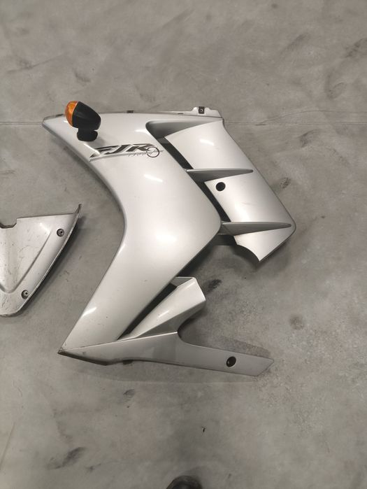 Yamaha fjr 1300 owiewka bok 2002