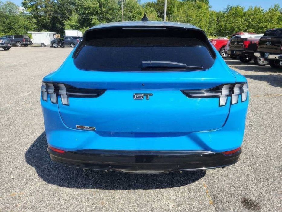 Ford Mustang Mach-E Premium      2023