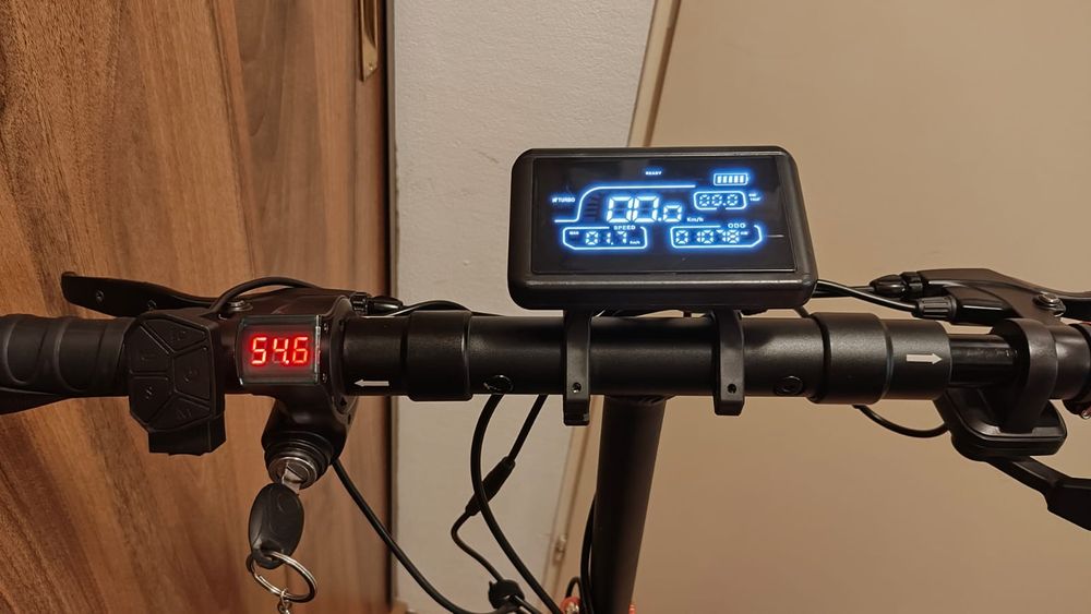 Hulajnoga elektryczna iscooter ix4