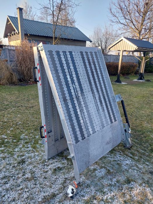 Rampa załadowcza do busa 100x300x162 Składana do boku, obrotowa