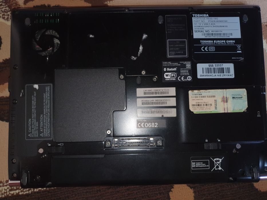 Laptop Toshiba Windows 10 Pro