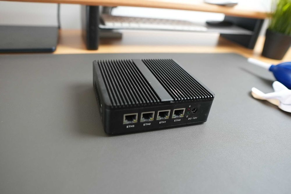 Router Pfsense J4125 2.5gbe + SSD + RAM64585667776131120
