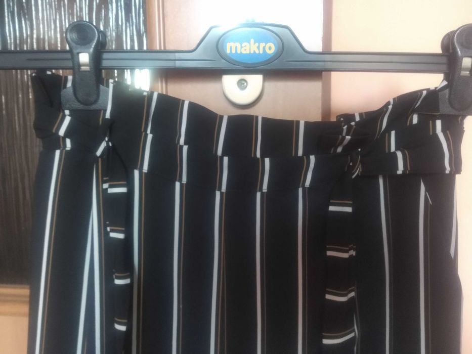 Spodnie damskie lekkie Pull & Bear r.S