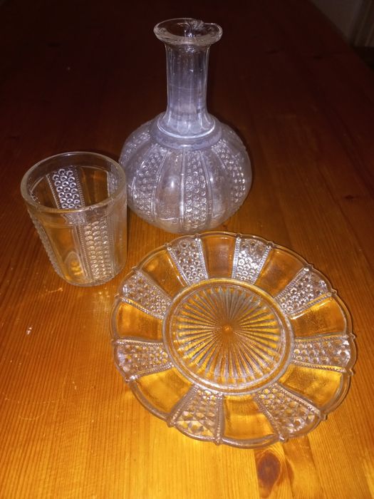 Conjunto Garrafa de mesa cabeceira444210510635345921