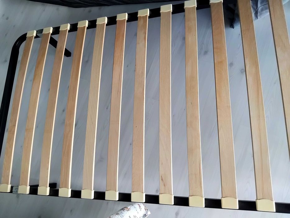 Sommier com colchão 90x200