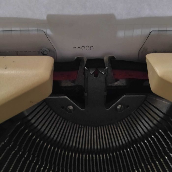 Máquina de escrever All com mala como NOVA