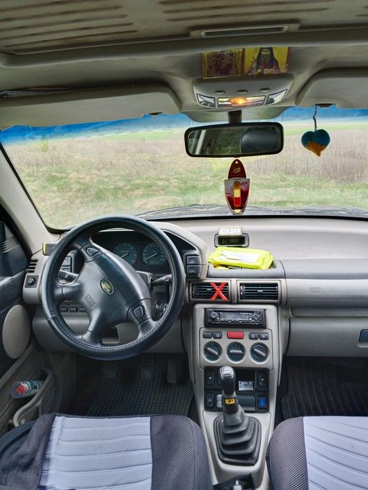 Land Rover Frilender 1   2000p