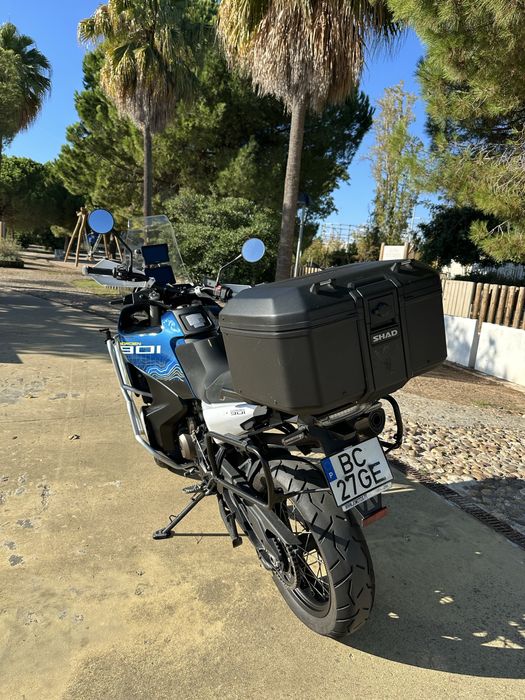 Husqvarna norden 901 Expedition