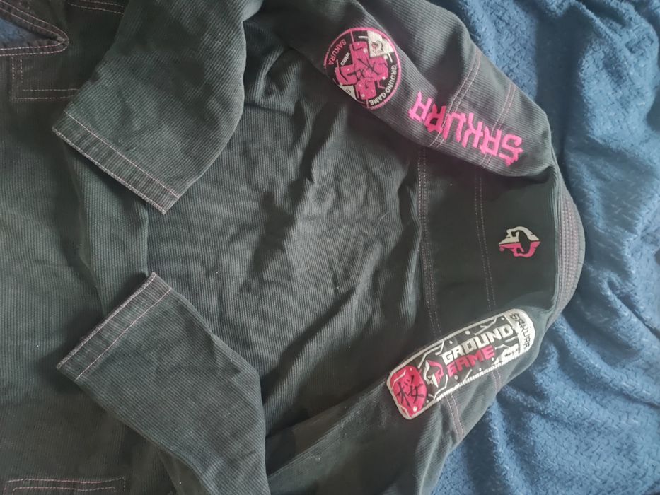 Kimono/GI damskie do BJJ (Czarne z różem)