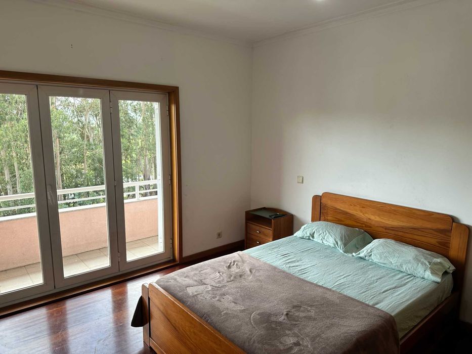 Quarto Mobilado com Varanda em Avintes – Vila Nova de Gaia