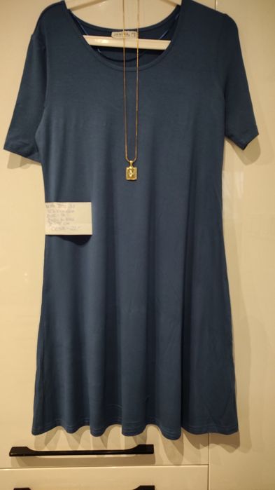 Bardzo ładna nowa sukienka z viscozy Tanio