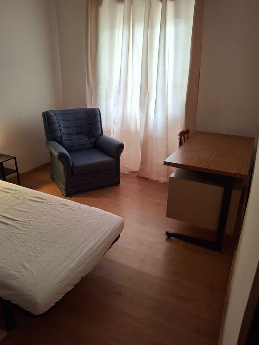 Quarto para arrendamento