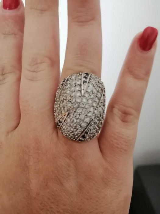 Anel em prata com zirconias