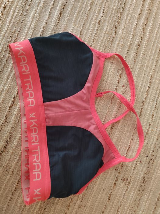 Biustonosz sportowy damski.