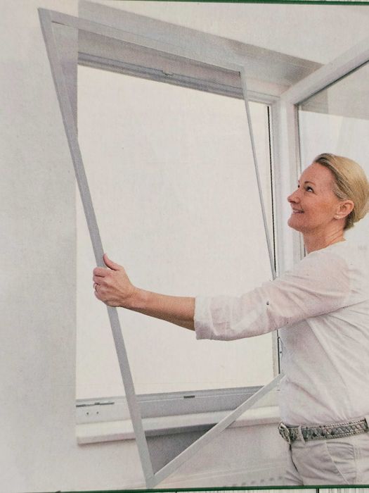 Moskitiera okienna z ramą aluminiową – nowa!