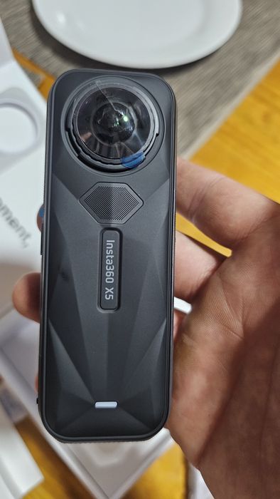 INSTA 360 X5 nova com extras.
