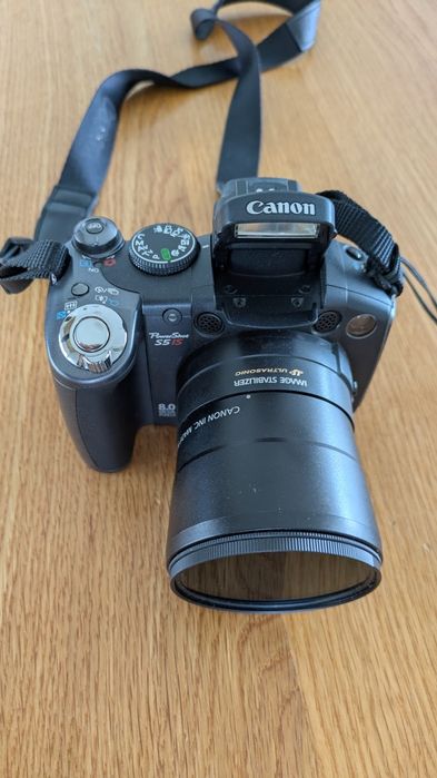 Canon PowerShot S5 is