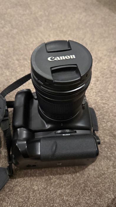 CANON EOS 1100D completa.