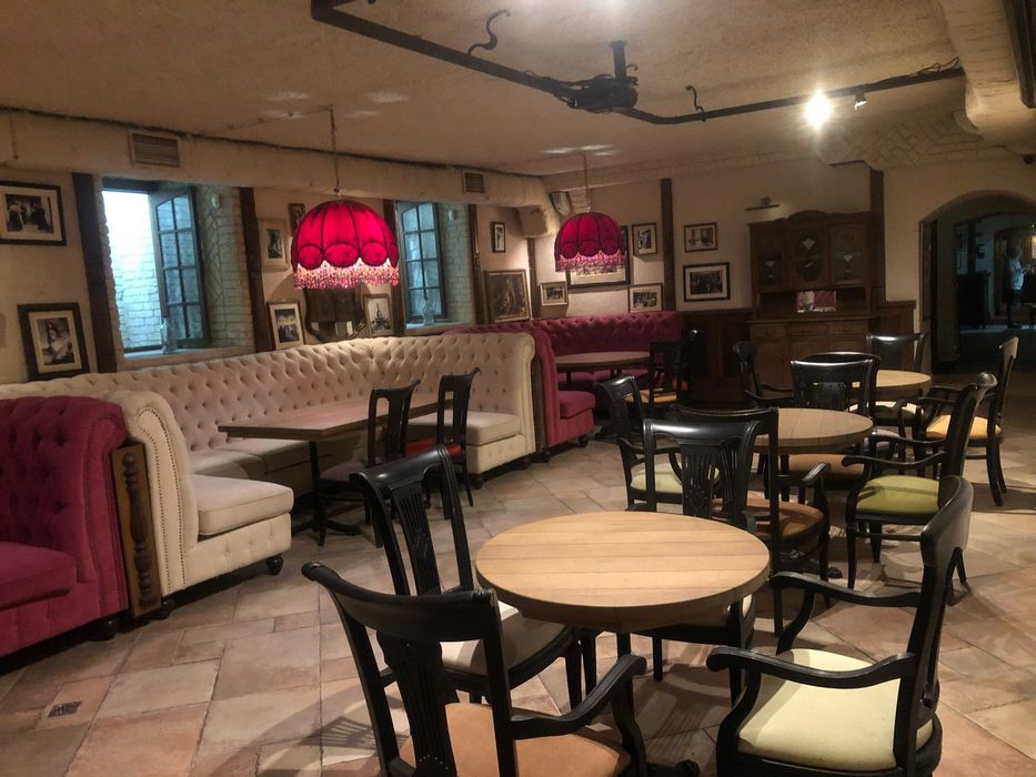 ЦЕНТР! Продаж Приміщення - Ресторан з Обладнанням. Власна Броварня.