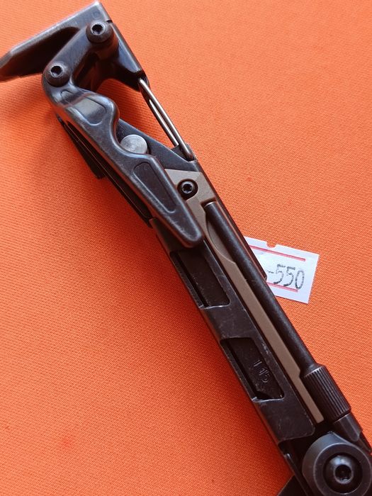 Армейский мультитул Leatherman Mut