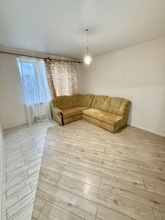 Продаж квартири Леваневців