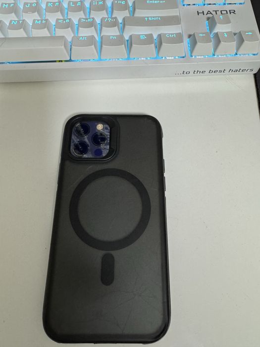 Продам айфон 12 про