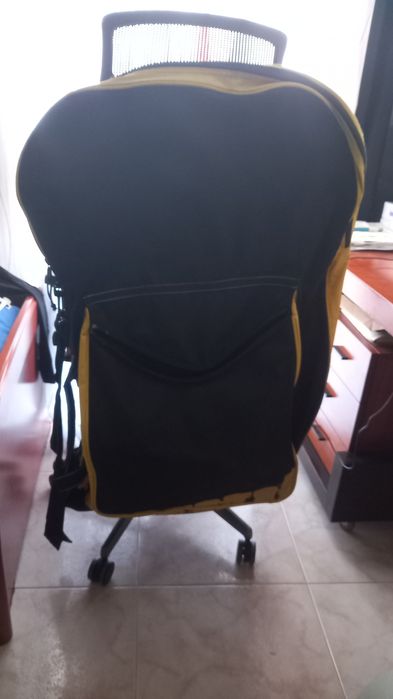 Vendo mochila de Bodyboard, muito barata