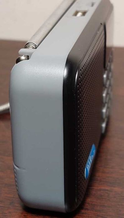Цифровий радіоприймач DAB-P8