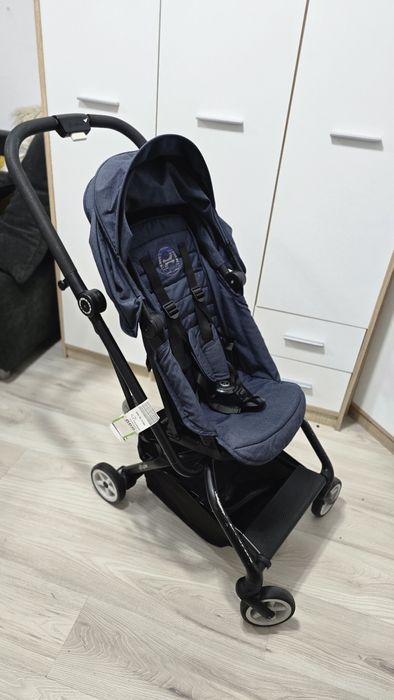Cybex EEZY S Twist obrotowy 360 czarny- granat parasolka transportowy