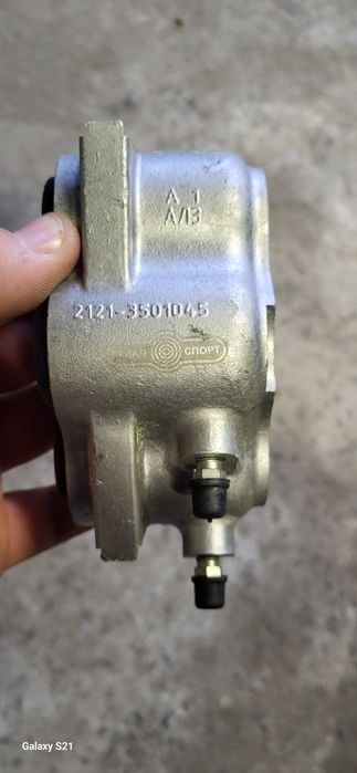 Супорт ніва 2121