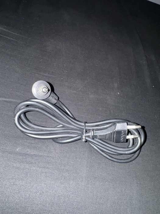 Різні дроти IEC C7, DC Barrel Jack,блок живлення 12V 3A.