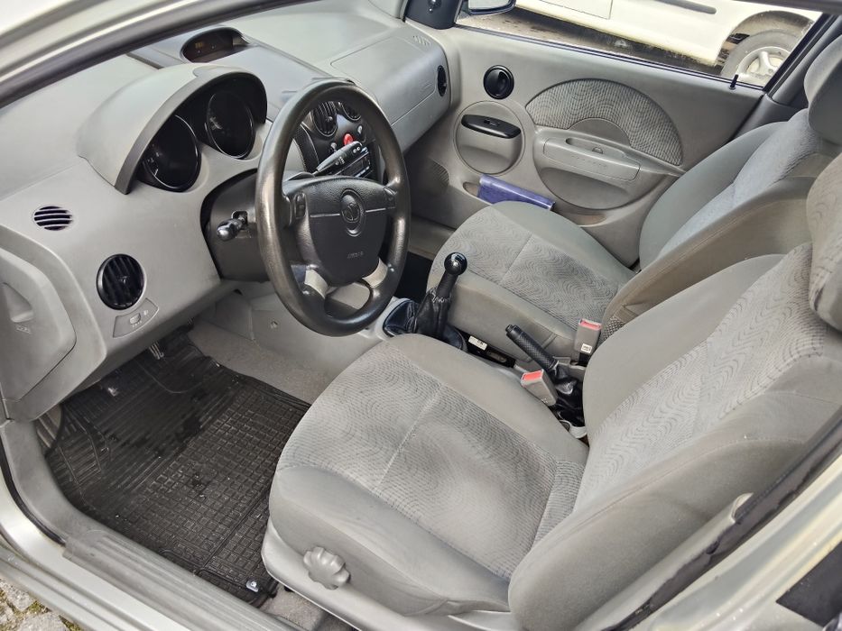 Carro barato a gasolina com AC Dawoo ano 2004