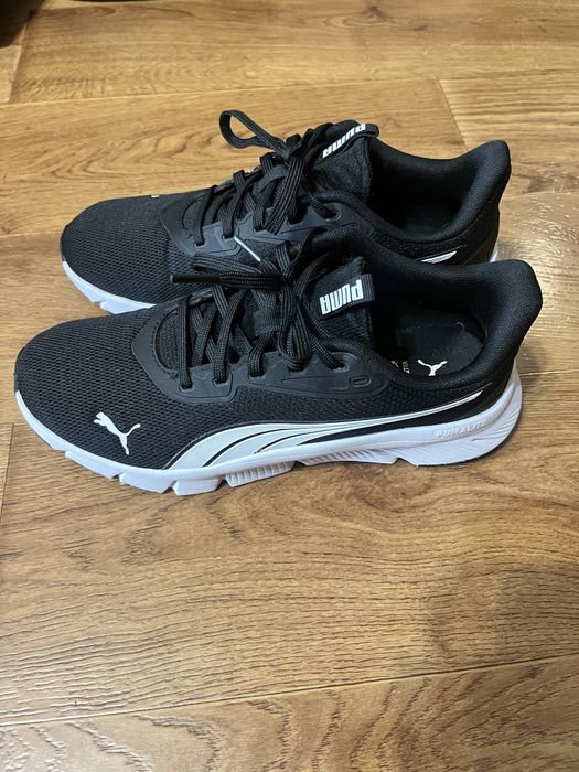 Кросівки Puma FlexFocus Lite унісекс, розмір 42, чорні