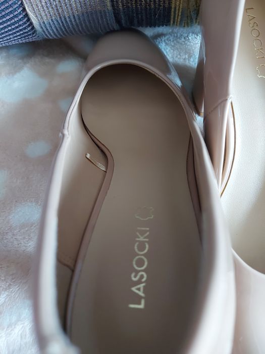 Wyjściowe buty Lasocki