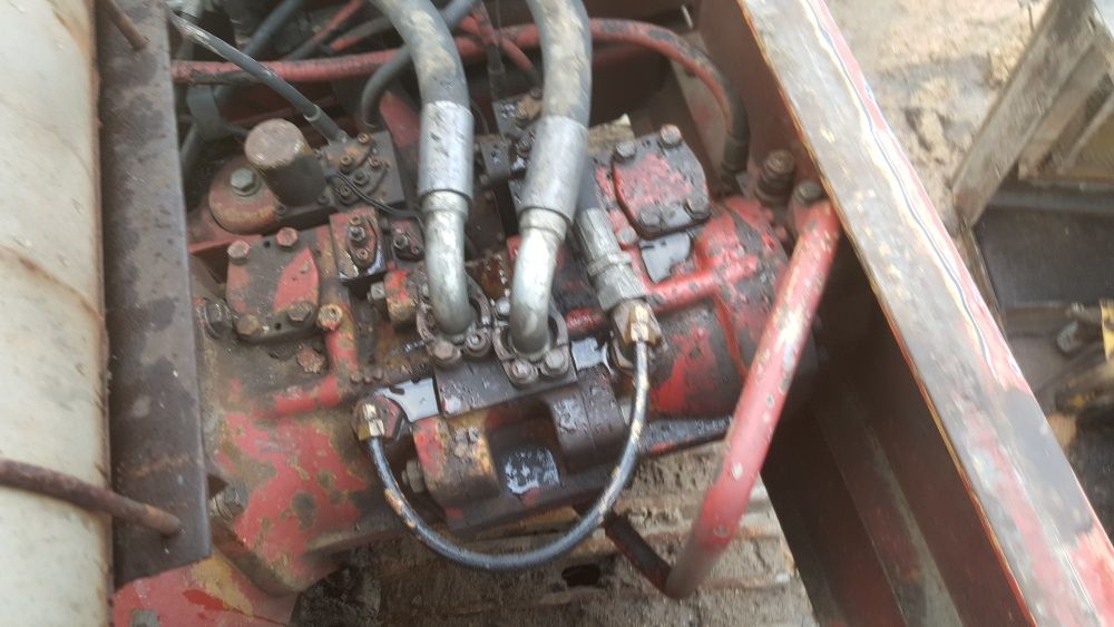 komatsu pc 200 , pc 180 seria 5 silnik S6D95L-1