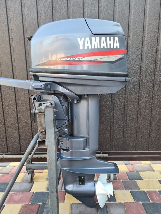 Лодочный мотор Yamaha 30 л.с. 2т 2015г