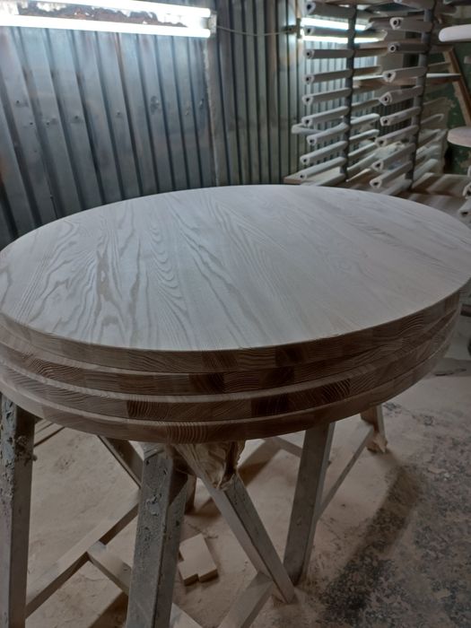 Столешница круглая из массива ясеня